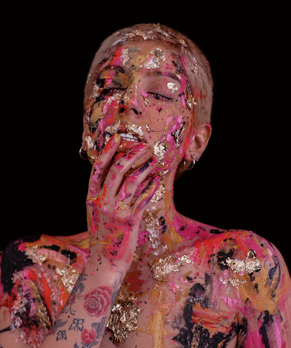 “Bitter taste”💘

I wish I could share the taste of this hatred and regret with others so they too can taste its bitterness.

Photography and face painting👩🏼‍🎨📸

Color and gold leaf😮‍💨
link👇🏽
foundation.app/@firoozeh.sola…

#NftyDreams #KatoKrew #NFT #photography