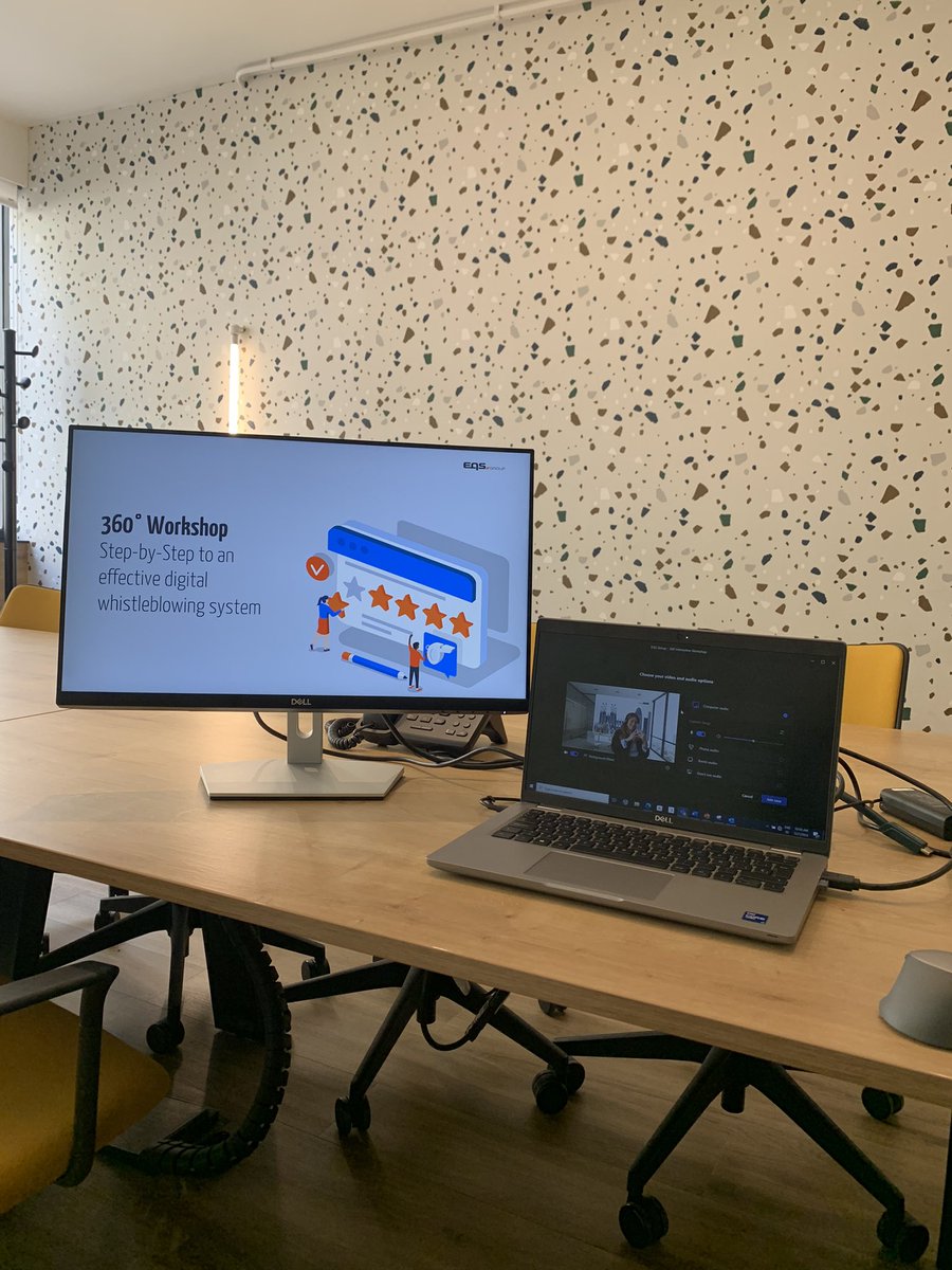 kaysm22's tweet photo. Una karen ejecutiva de la suerte que acaba de hacer su primera presentación para 10 clientes 🤩🤩 #successonly https://t.co/mFr8rXF9kJ