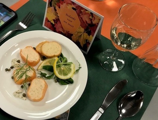 Twee weken geleden bedankten we alle Basalt vrijwilligers met een diner op onze locatie in Leiden. Vandaag op de 'Dag van de Vrijwilliger' willen we nogmaals zeggen: Lieve vrijwilligers, jullie zijn geweldig!🥰
Meer weten over vrijwilligerswerk bij Basalt? basaltrevalidatie.nl/werken-bij/vri…