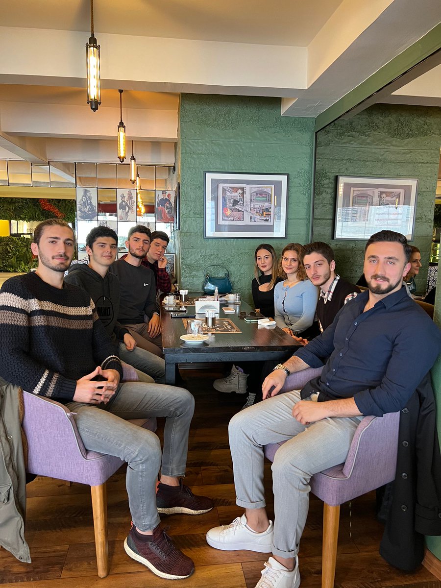 İstanbul üniversitesi dijital iletişim ailesi yönetim ekibi olarak, bugün kulübümüzün kurucu üyelerinden olan başkan <a href="/omerfarukozbil/">Ömer Faruk Özbil</a> ve başkan yardımcısı @meliksahaksu ile görüştük.✨✨ Teşekkür ediyoruz.