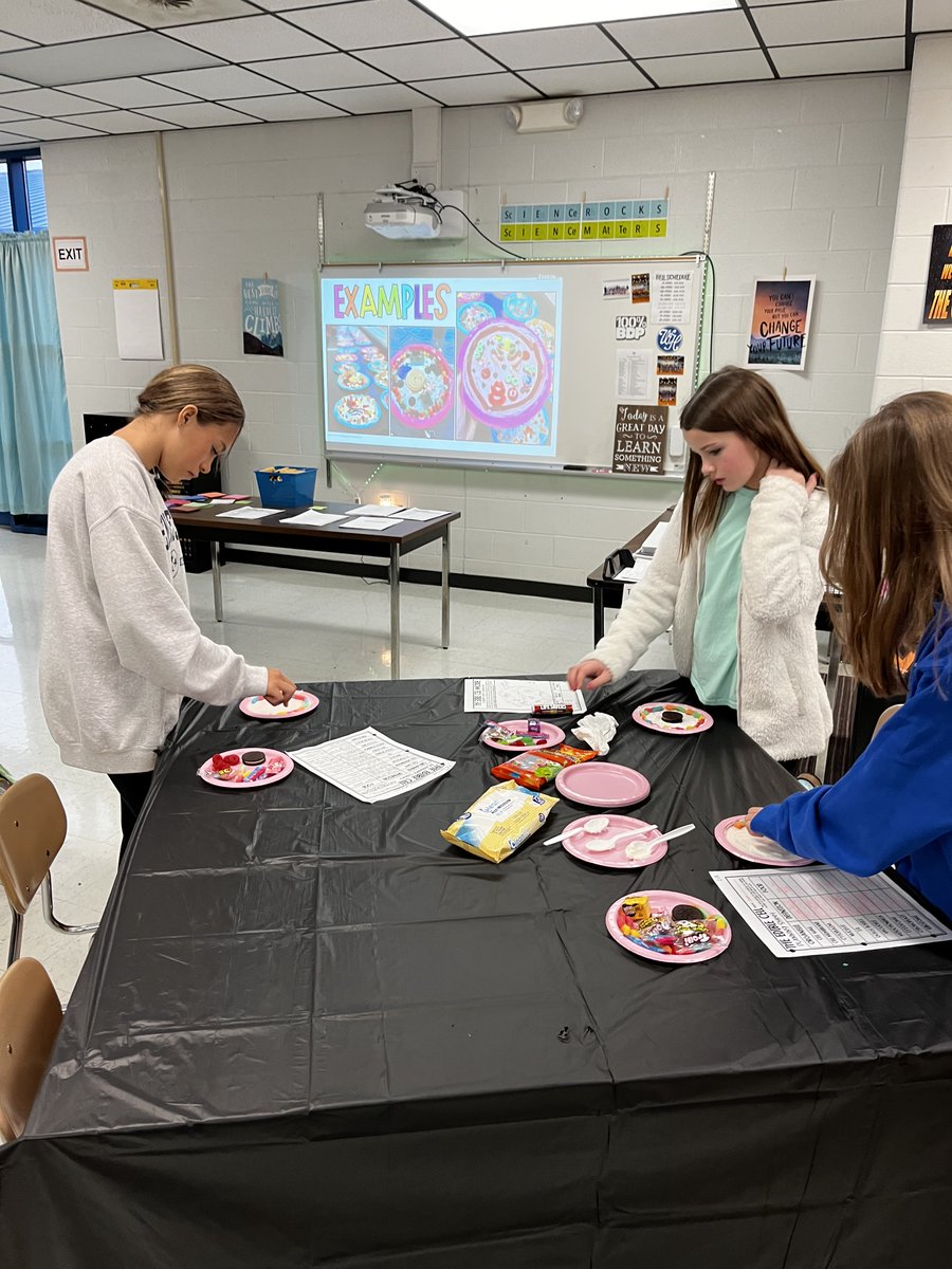 WhiteHouseMiddle tweet media