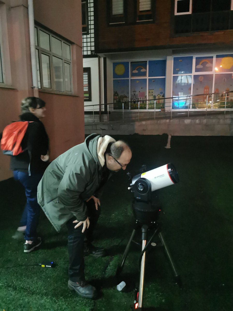 Velilerimizle ve öğrencilerimizle açık gökyüzünü harika bir gözlem gecesine çevirdik. Ay gözleminden kalanlar. <a href="/Ardesen_MEM/">Ardeşen MEM</a> @RizeMeM @BilsemMeb <a href="/MebOrgm/">Özel Eğitim ve Rehberlik Hiz. Genel Müdürlüğü</a>