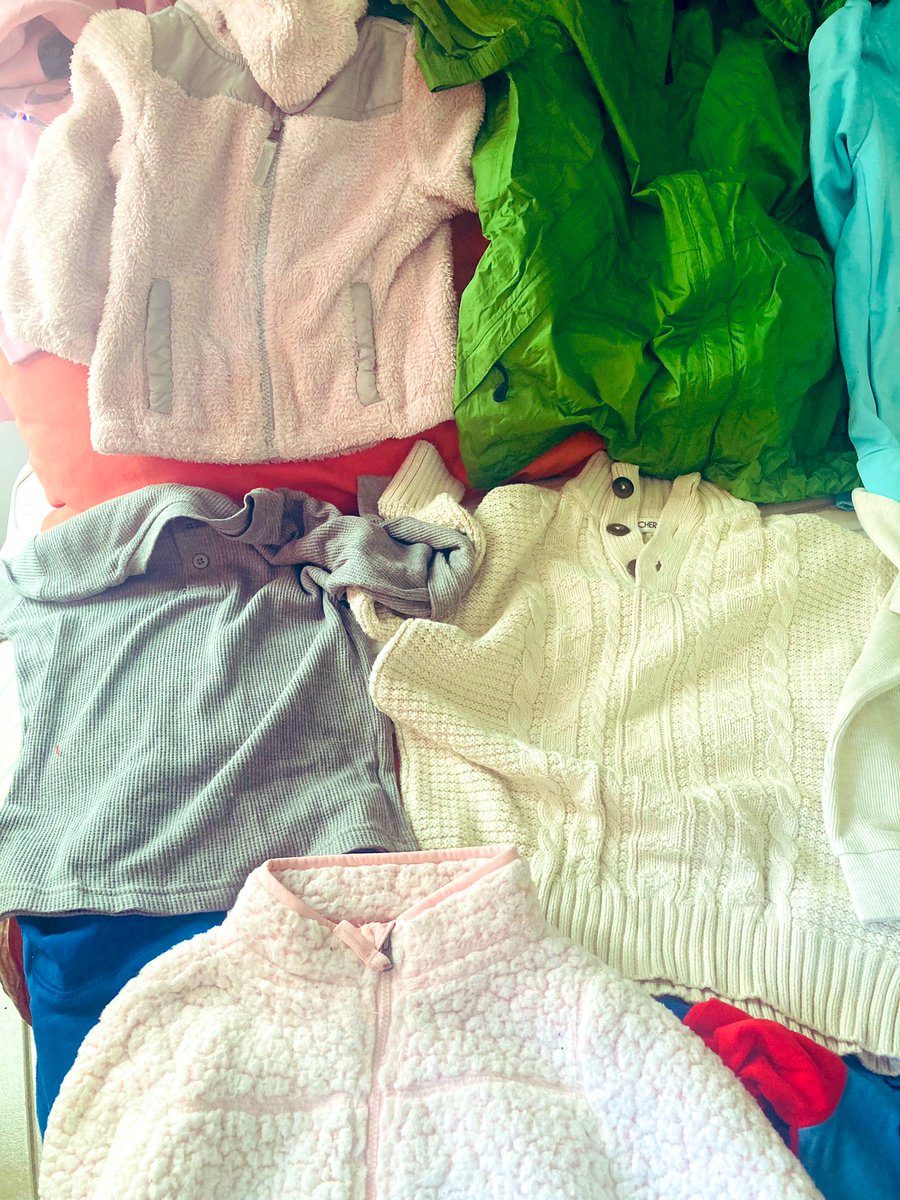 susipicks's tweet photo. Buen día ☀️ nosotros muy felices porque no paramos de ganar en mis grupos 🫣✅🤑

Qué creen? Gracias a las donaciones de varios de ustedes, este fin de semana regalaremos suéteres a niños de la calle o alguna comunidad indígena, les avisaré cuando se haya hecho, GRACIAS! https://t.co/6xBjlc67aI