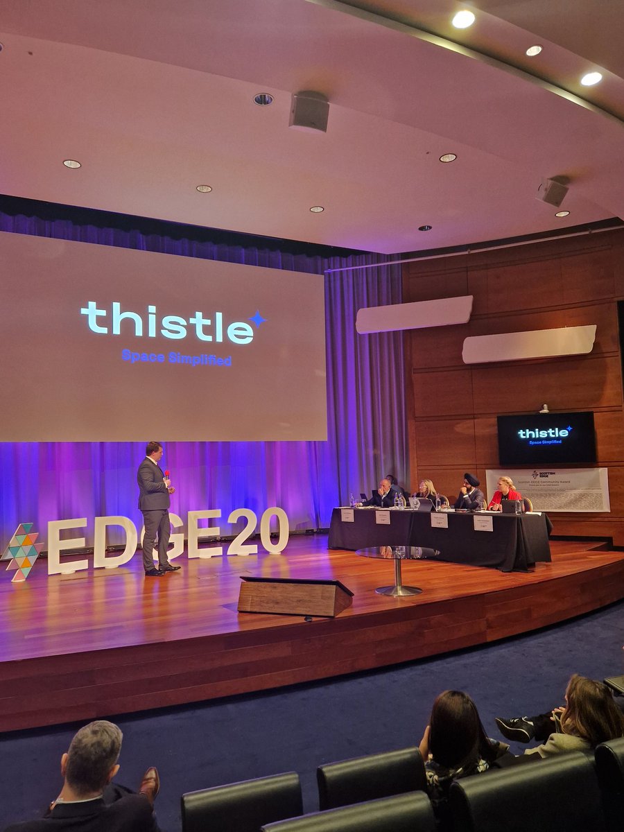 Leanne Cairns Millinery tweet media