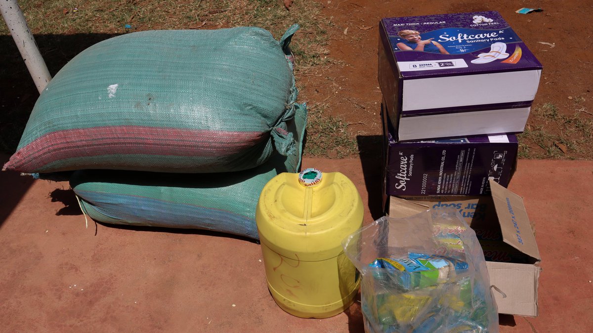 Zinduka_eV's tweet photo. We are grateful to COMID Kenya for supporting us with the essentials for #SAFECAMP #AgainstFGM facilitation. #GirlsEmpowermentCamp #EndFGM #16DaysofActivism2022 #16daysofactivismagainstgenderbasedviolence #UNITE https://t.co/uWbOuKCuWc