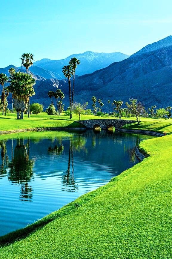 Arron_Tweets_'s tweet photo. What a place https://t.co/39d3Qy1cjU