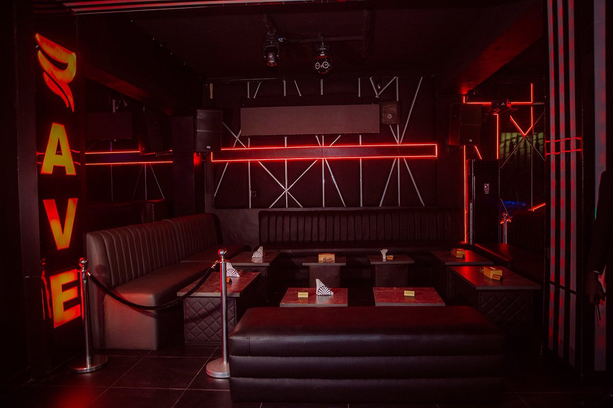 raveaccra's tweet photo. Having a great ๐ week so far?
We ready to host you tonight #AnyGivenWednesday w/ @deezydothis @DjMicSmith @Endwd_DJ & @mynameisdjque
See yโall tonight ๐๐ฅ #ClubRave #DecemberInGhana #AccraNightlife cc: @billisdifferent @accraeventsgh @BlacVolta @eventbloggh @AccraWeDey https://t.co/DfnmbuGOjz
