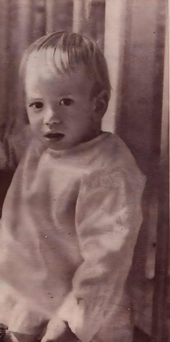 Buscamos a Juan Muñoz, por si estuviera vivo. Su madre lo dio a luz en plena Desbandá, a la altura de Almuñécar, huyendo de las fuerzas fascistas desde Málaga hacia Almería. Hoy tendría 85 años. ¿Nos ayudas con un retuit?