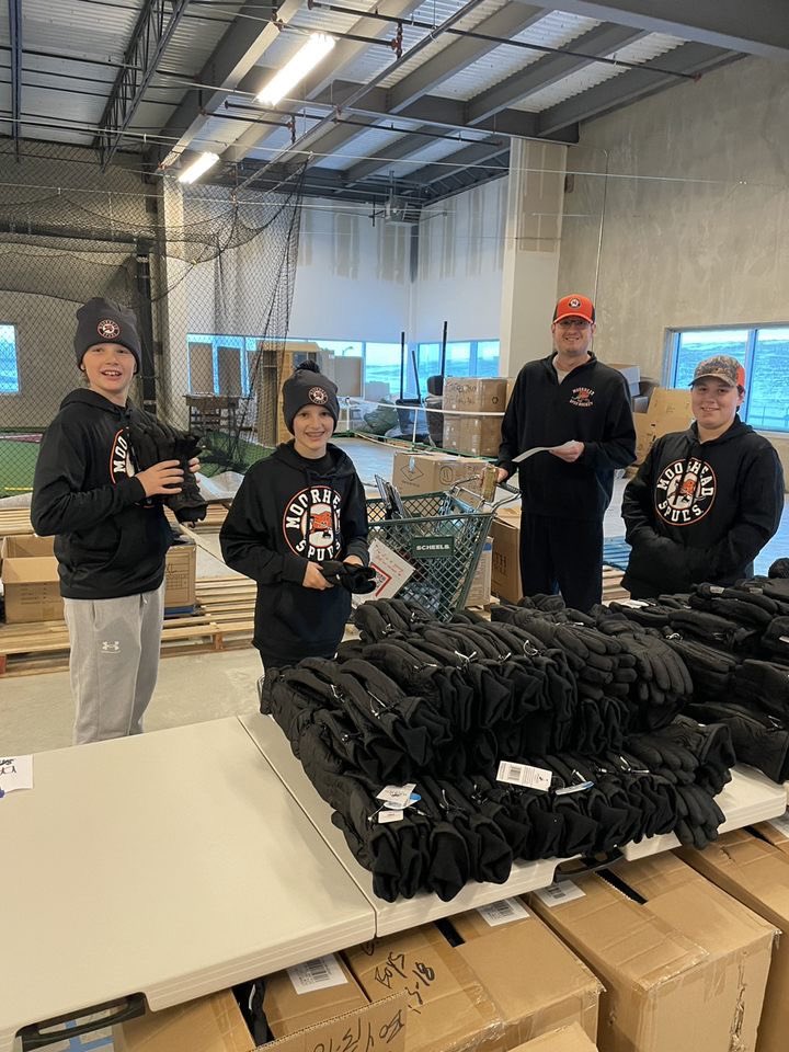 Moorhead PWB Black tweet media