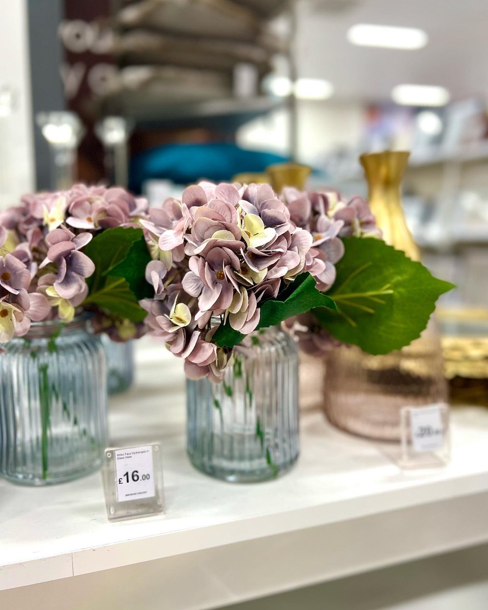 The Parade Swindon tweet media