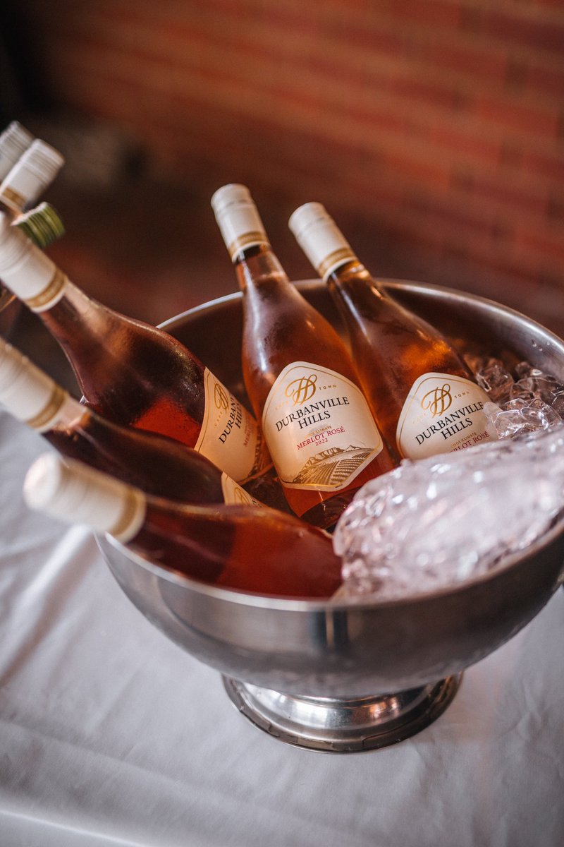 pepperapp_'s tweet photo. THE LUNCHEON🥙🥂

The #PEPPERazzi is back to show off the 3RD &amp; FINAL PART of the #pepperlivedexperience event: The Luncheon📸

Guests indulged in some delicious treats thanks to @IreneDairyFarm &amp; of course, we had different varieties of the @dhillswine to help wash it all down🤩 https://t.co/hMux7G70VF