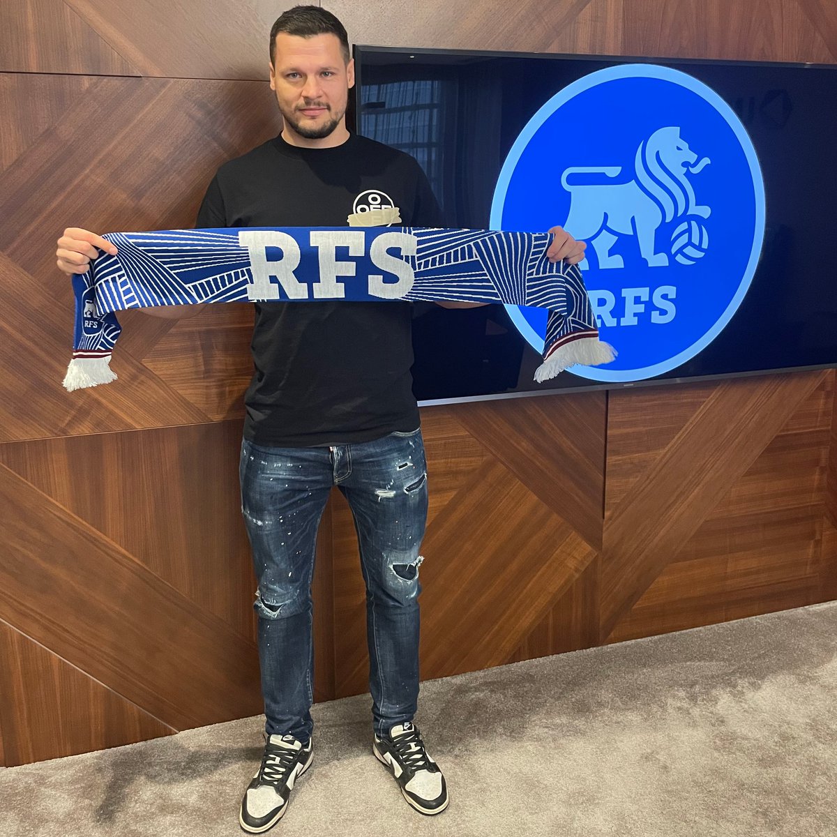 💙 Mums ir lieliskas ziņas! Mārcis Ošs turpmāk spēlēs RFS! 💪 Plašāk lasi fkrfs.lv