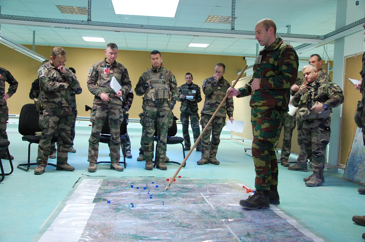 9_BIMa_AdT's tweet photo. L’ #Interopérabilité est totale entre la #9_BIMa et les militaires 🇧🇪 du bataillon de #ChasseursArdennais engagés dans l’expérimentation #SCORPIONXII @BelgiumDefence @Commandement_FT @1reDivision @armeedeterre #PrépaOps #StrongerTogether @11e_RAMa https://t.co/63pXV7t2Em