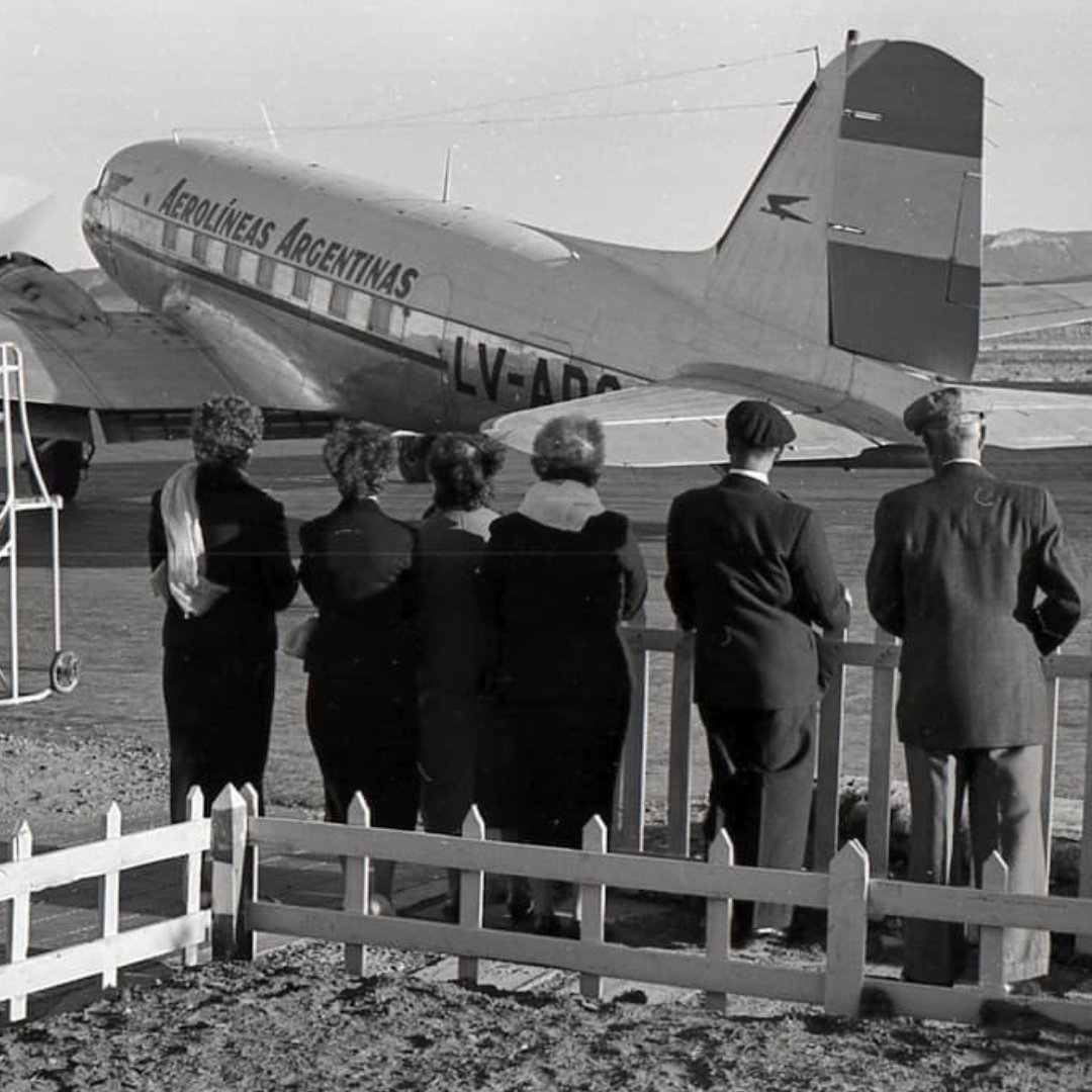 Aerolineas_AR's tweet photo. Cumplimos 72 años acompañando el desarrollo de todo un país. Cumplimos 72 años a tu lado. 🇦🇷 ✈️ https://t.co/iJ4ygSmVeq