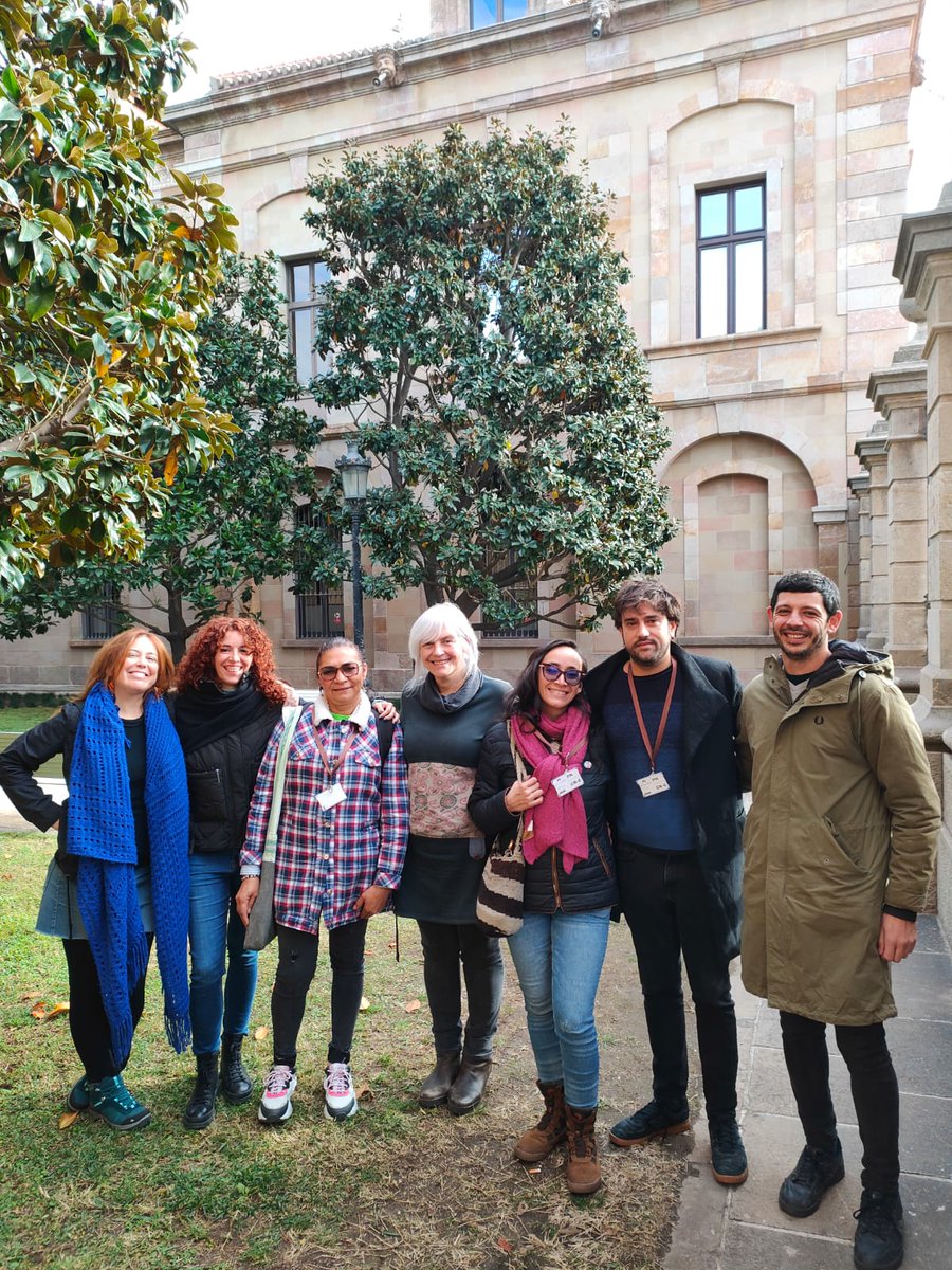 La <a href="/cupnacional/">CUP Països Catalans</a> es reuniex amb les representants colombianes del Moviment <a href="/RiosVivosColom/">Movimiento Ríos Vivos</a> i de la Colectiva <a href="/ManadaFemDDHH/">La Manada Feminista DDHH</a> per reforçar vincles de solidaritat internacional popular, horizontal, feminista i en defensa del territoris afectats pel capitalisme transnacional 💚💜✊🏼