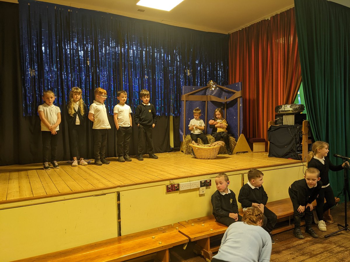 Mrs Thom tweet media