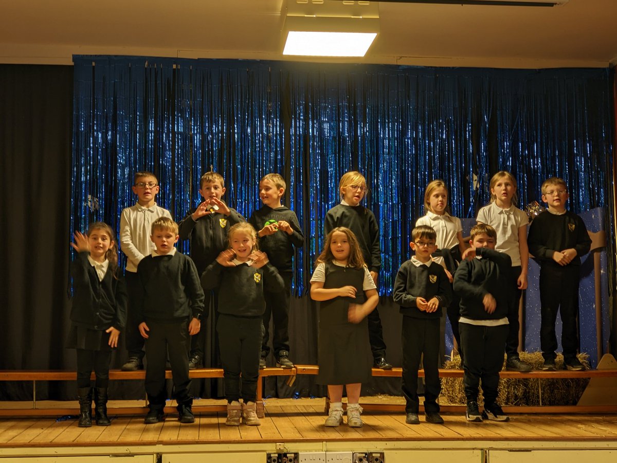 Mrs Thom tweet media