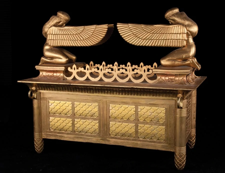 The Ark of the Covenant is a Pharaonic wooden box

Covered with gold said to be sacred to people of 3300 years ago (biblicalarchaeology)

On top are 2 Egyptian Goddess Ma'at of law & justice

Inside are the 10 Commandments' tablets

The laws for the slaves
#Pharaoh