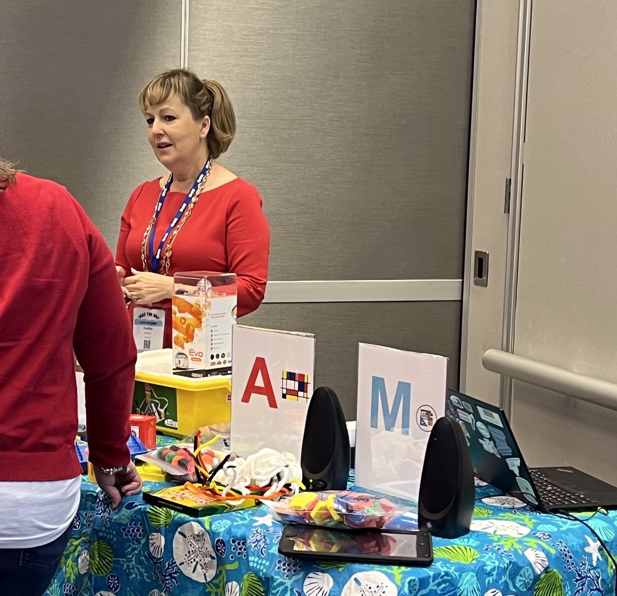 MEATRT's tweet photo. #VSTE22 was amazing! I loved all the new ideas and was happy with our two presentations! Thanks to all of our attendees for your  shared ideas! @WhitehouseSus https://t.co/uafk1QbVid