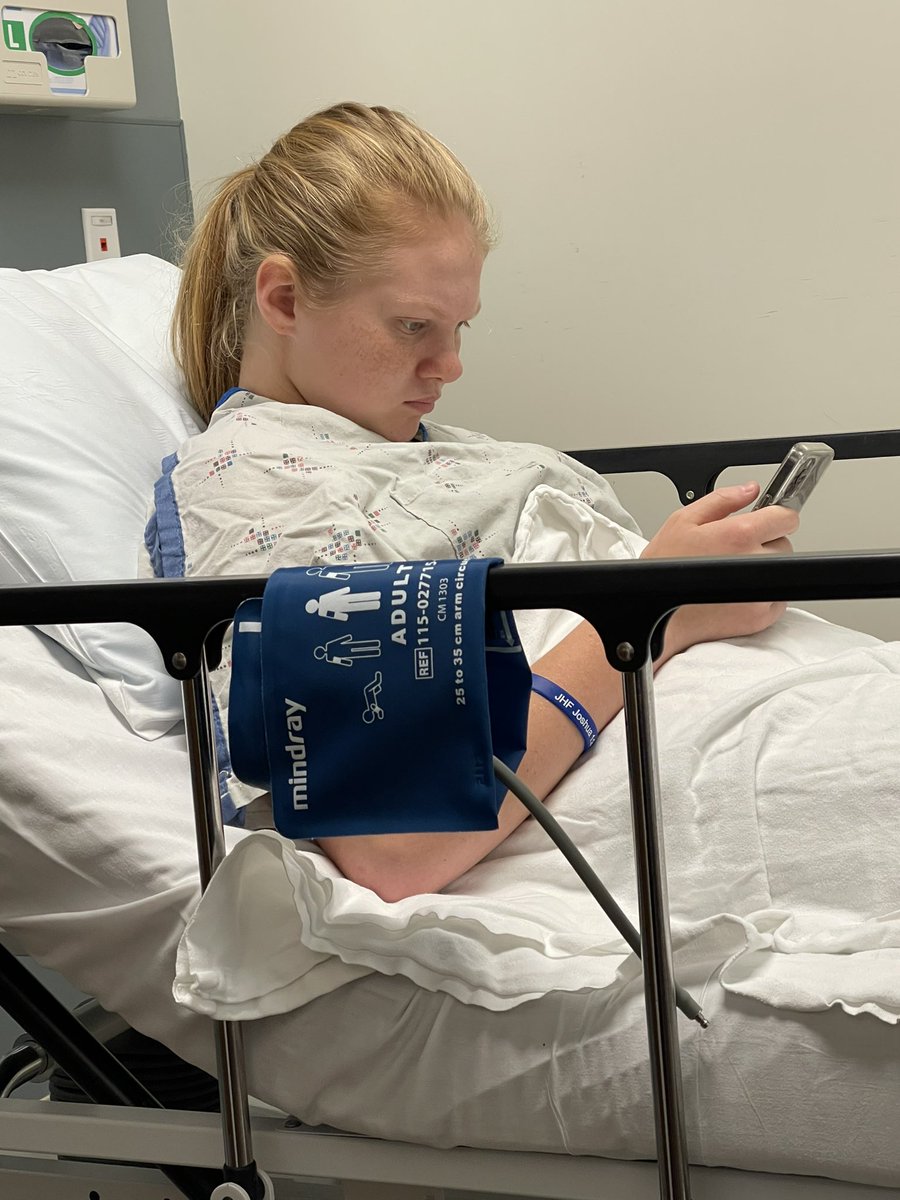 kaciegill44's tweet photo. The only time you should ever look back is to see how far you’ve come 💙🦅🏀 #44 @WidelskiAddison LETS DO THIS! https://t.co/7GguZGKCWw