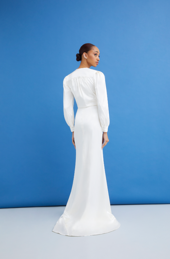 scorcesa's tweet photo. Timeless, effortless styles for the bride of today, ready to make her statement down the aisle. #Scorcesa https://t.co/asnYN0oMgd