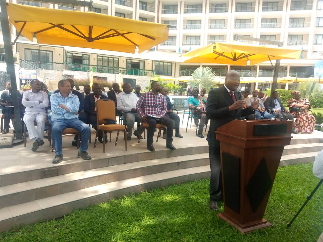 kabumba_justin's tweet photo. #RDC🇨🇩"Les Hutu ne parlent pas #Kinyarwanda, ils sont bantous. Les Hutus mettent en garde sévèrement les #tutsi utilisés par #Kagame pour les exterminer. Les Tutsi ne doivent pas tuer les Hutu Congolais sous prétexte qu'ils sont #FDLR. ",(Conférence de presse de  Otto Bahizi,) https://t.co/uaSegqiW0n