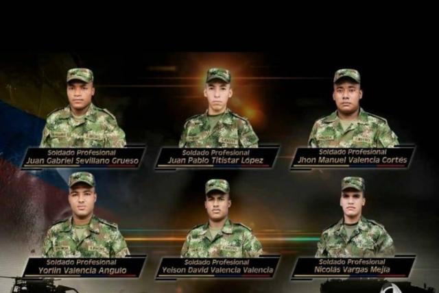 carloskleon's tweet photo. Dolor de Patria por nuestros héroes vilmente asesinados.
Paz en sus tumbas.
#SinDiosNiLey https://t.co/NU7Ie4ZL3c