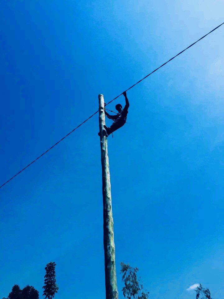 TimoEngineer1's tweet image. Proud to be an Electrical Engineer…..👷‍♂️🤝