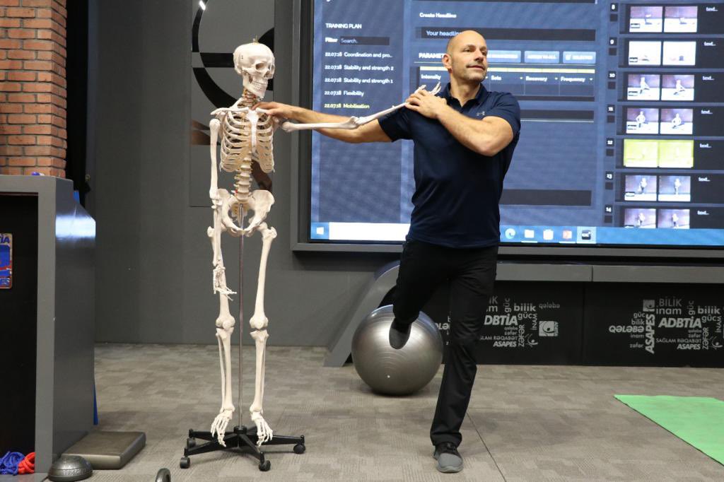 asapesofficial's tweet photo. Roman Yahodadan tələbələr üçün növbəti seminar
#ASAPES #İdmanAkademiyası #ComplexCore #Students #Tələbələr https://t.co/siU6GNUmi9