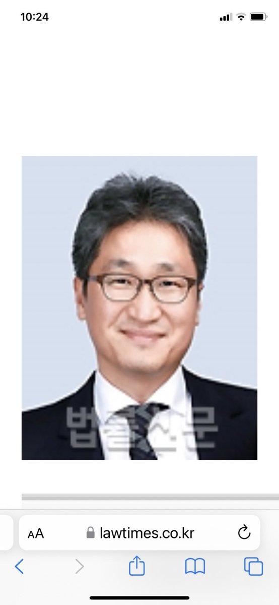 middnight_blue's tweet image. 압색 김세용 선생
직책 서울중앙법원 부장판사
직업은 영장 발급기