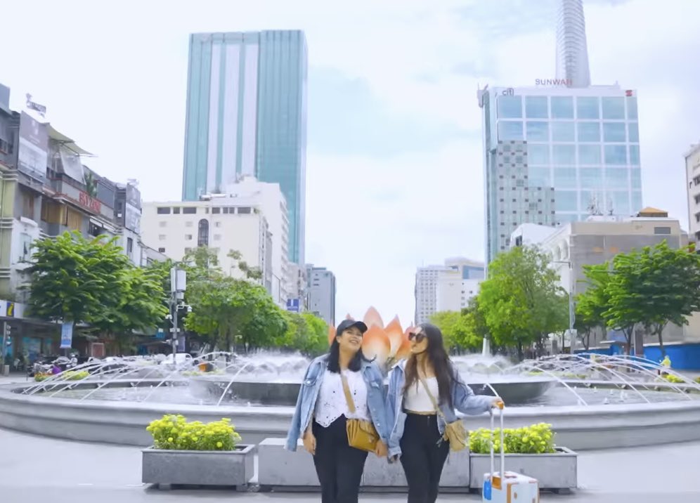 queerisy's tweet image. habis nonton vlog nya Nessie Judge @nessiejudge yang keliling Vietnam dan baru sadar ternyata so much to explore in vietnam.. cantik banget ini Ho Chi Minh city!
next travelling bakal masukin Vietnam ke daftar negara yang wajib dikunjungi 🥹🤍