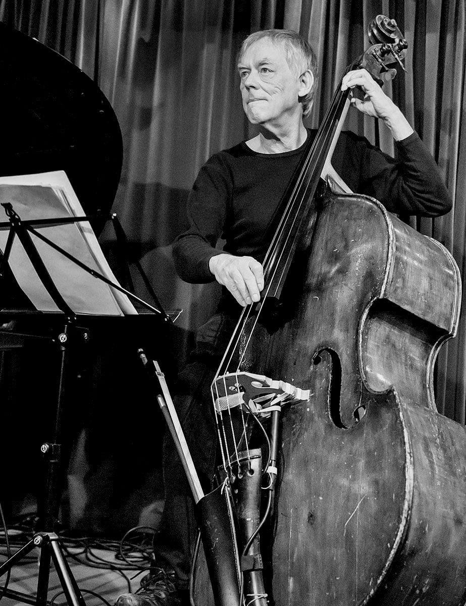  Danish jazz double-bassist Mads Vinding born on this day, in 1948.

photo: Torben Christensen 