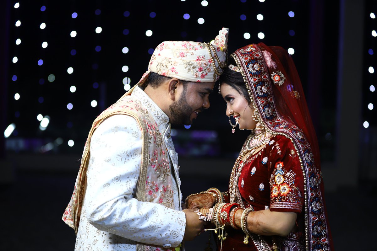 iamKapil22's tweet photo. To love, laughter and happily ever after ❣️💕
#Married #love #VedantwedsRicha #vedcha #Forever https://t.co/y2u0TGo8nu
