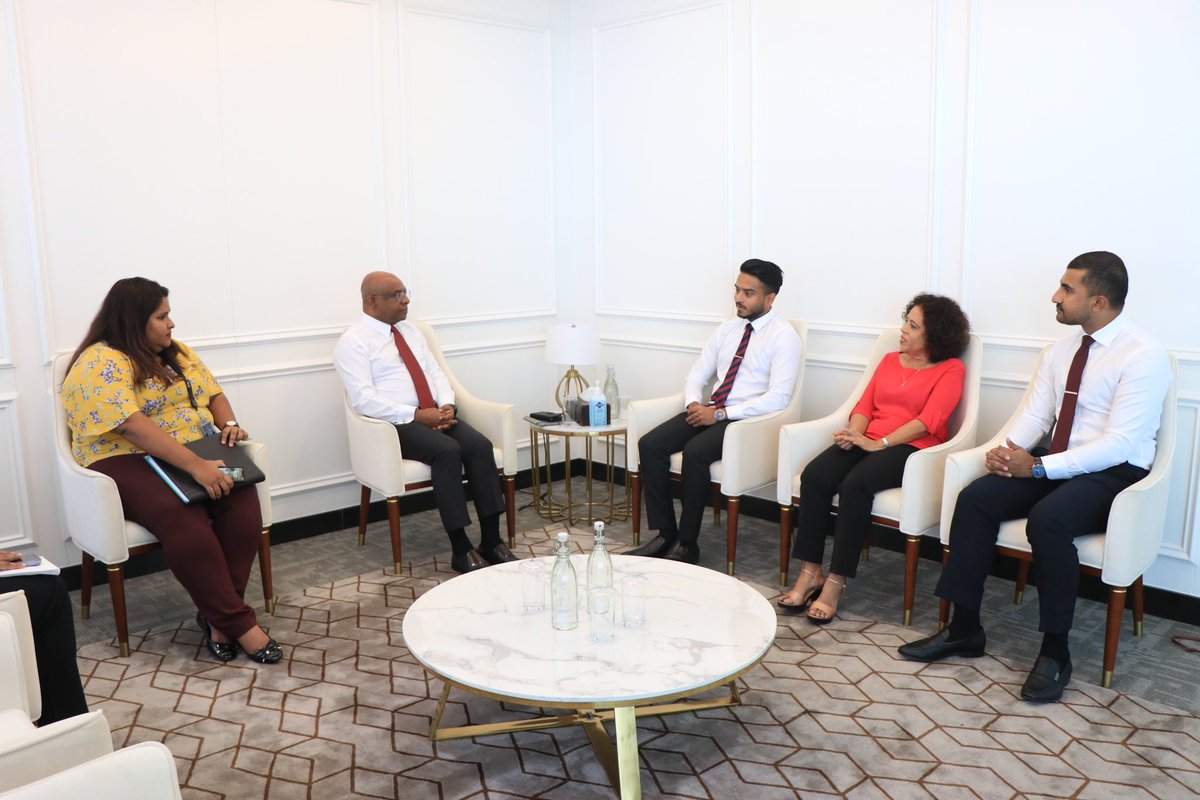 mmwmaldives's tweet photo. Our EXCO had the privilege of meeting Minister @abdulla_shahid of @MoFAmv to discuss our work &amp; commend on his inclusive agenda in the Maldives as well as globally by promoting human rights, specifically migrant rights, during his tenure as the President of @UN General Assembly. https://t.co/8yQZ4GlXp3