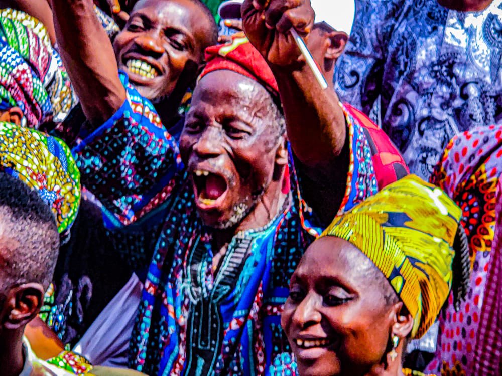 Tony_Ogbuagu's tweet photo. The real electorates in Osun State with PVCs came all out for Atiku Abubakar, the other ones go hire bike men for road show in jalingo.
Gradually we are separating the boys from the men, mushroom parties. https://t.co/Gxfpk4chNV