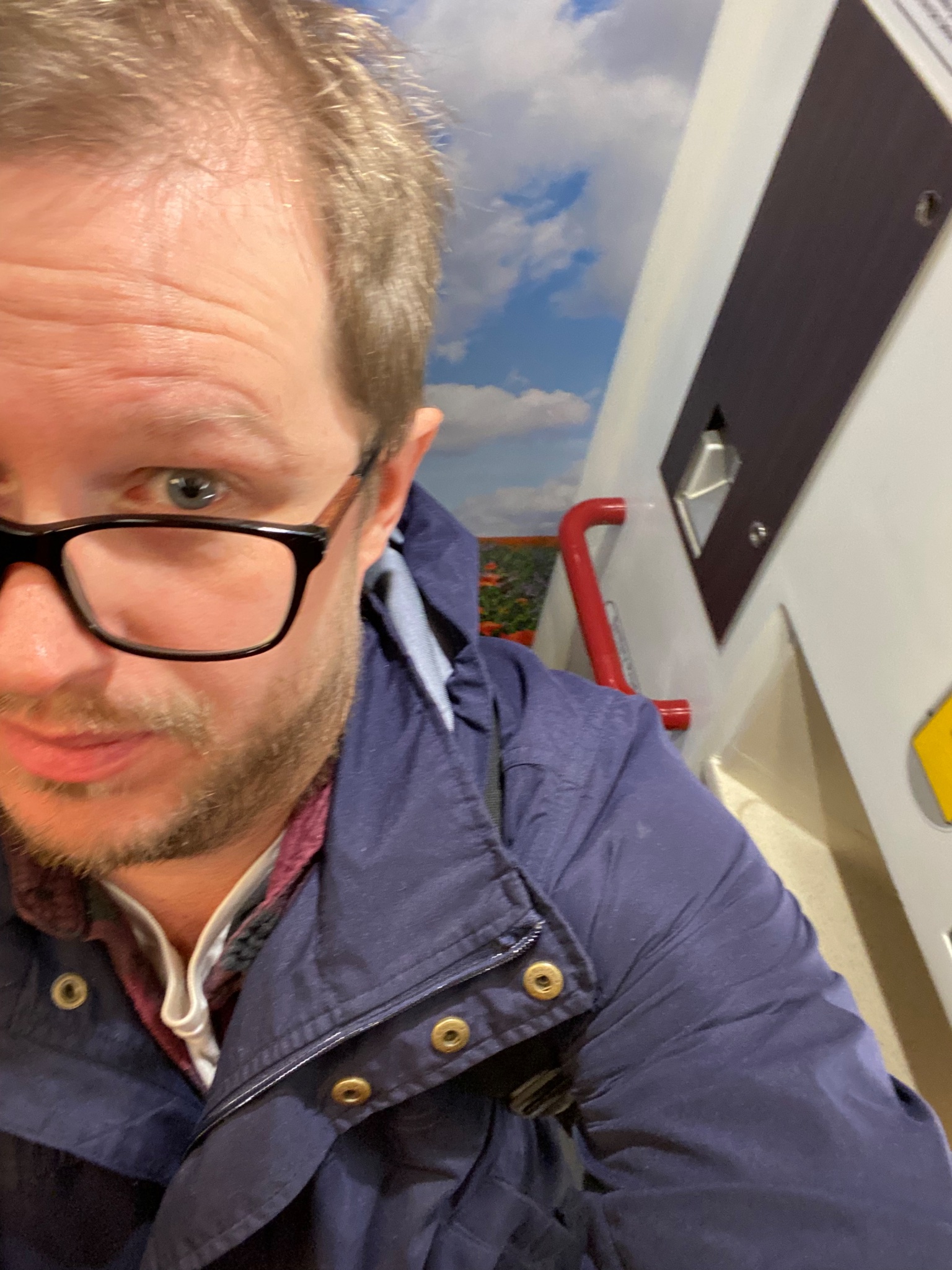 Al LockhartMorley on Twitter "Absolute scenes at Euston sold out