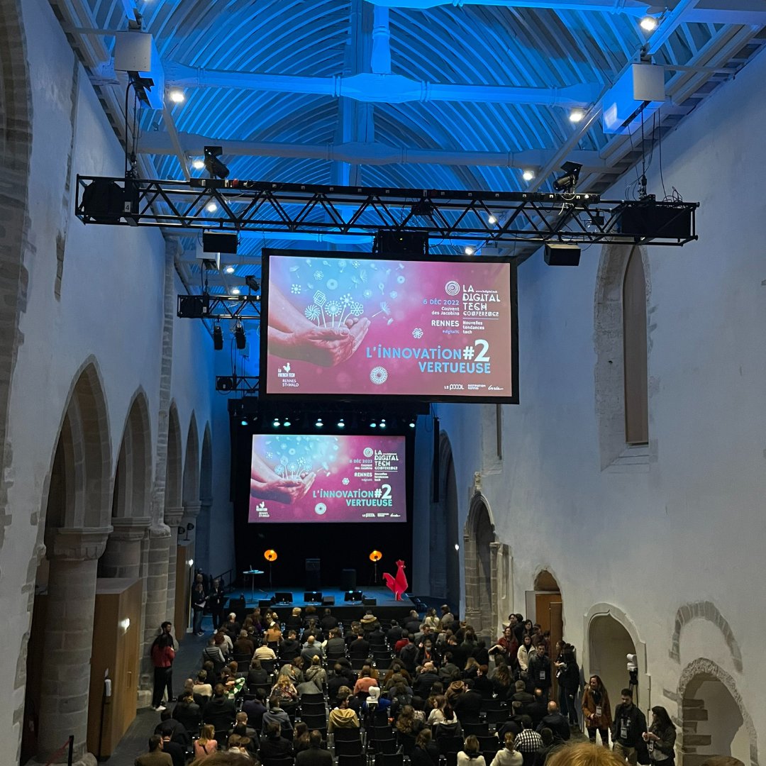 Hier nous étions au Couvent des jacobins pour la #DigitalTC ! Nous avons assisté à une table ronde « Le #Metavers, innovation (ir)responsable ? ». 
👉​Les usages et limites de cette culture numérique ont été abordés !
👉​Et pour vous, c'est quoi le Metavers ?