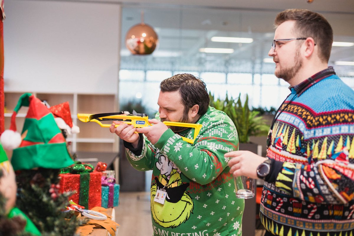 UltimaBusiness's tweet photo. #TeamUltima kicked off this year's festivities last week with our quarterly get together at our HQ! It was great to have everyone together to celebrate whilst dressed up for our very own #ChristmasJumperDay🎄 https://t.co/Wc17EdzTlC
