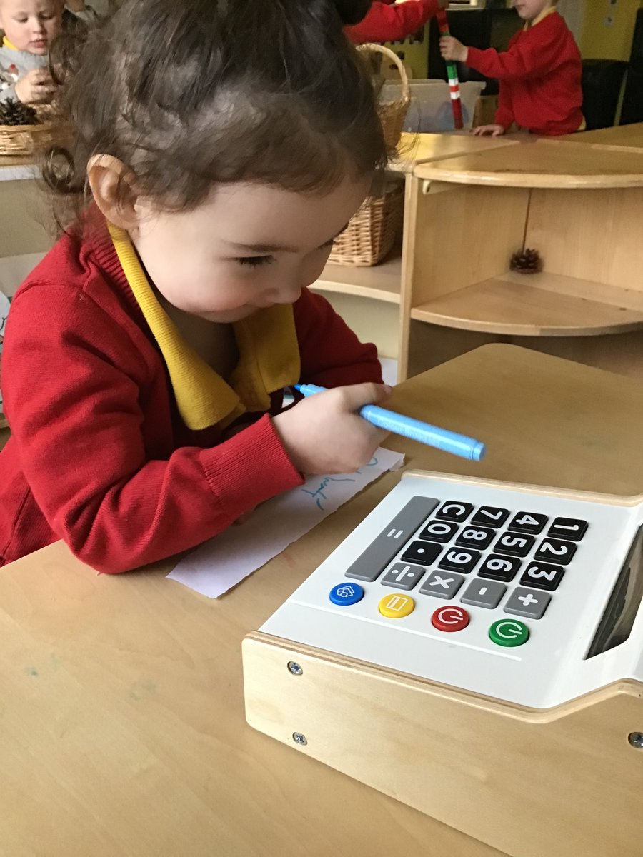 Honeywellnurs's tweet image. Sequencing our numbers😀🌈 #numberpatterns