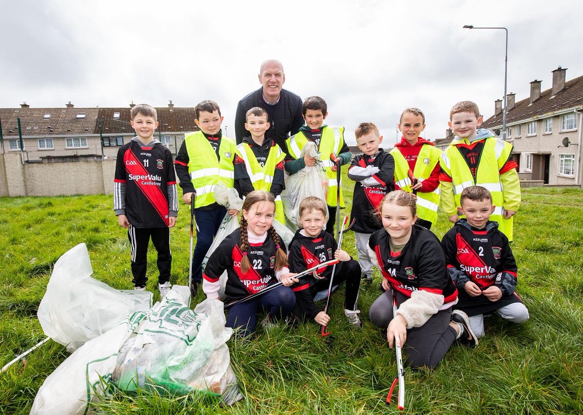 NationalSpringC's tweet photo. Take a look at the brilliant volunteers from @TLC_Limerick as they reflect on their 7 years as a clean-up group! Amazing work guys and here's to many more years ๐๐ @ilovelimerick #SDGsIrl #SpringClean22 #Limerick https://t.co/cxXqyUe1JC
