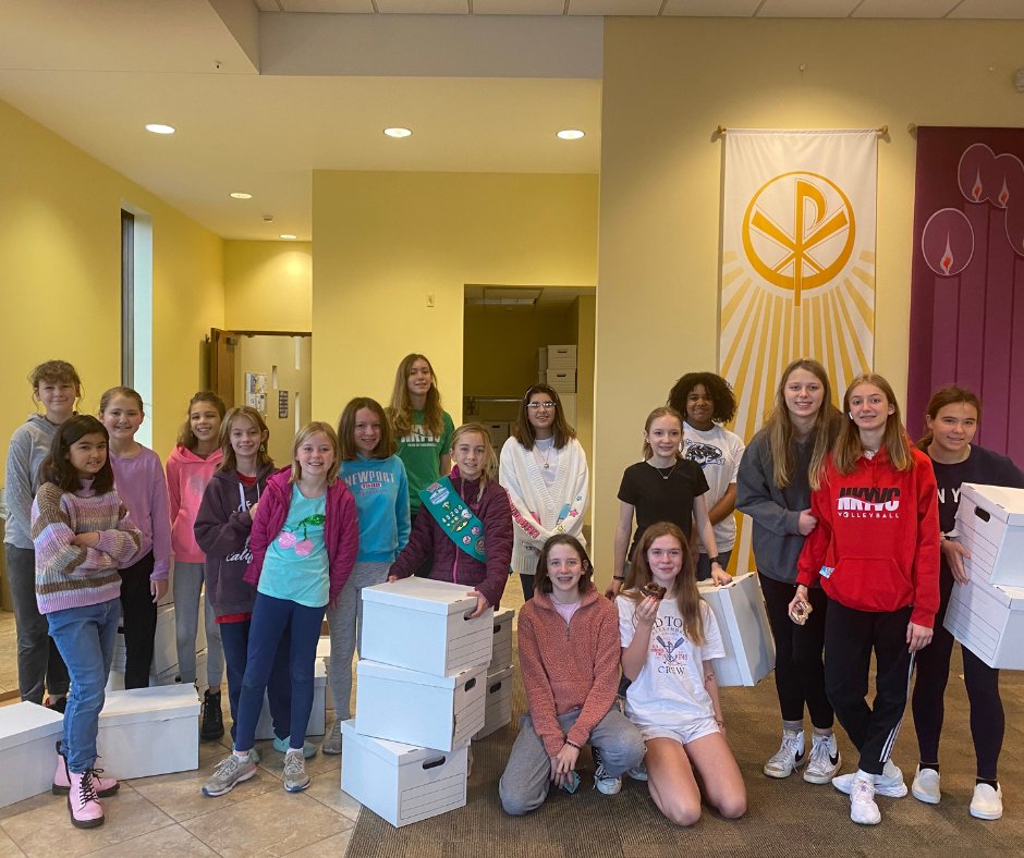 GACincinnati's tweet photo. Members from our 8th Grade Girl Scout troop have been building boxes for the St. Vincent DePaul Christmas meals since they were in 2nd grade. To keep the tradition alive, they passed the torch to our 5th Grade troop. #gaisfamily https://t.co/u8d69EQbaw