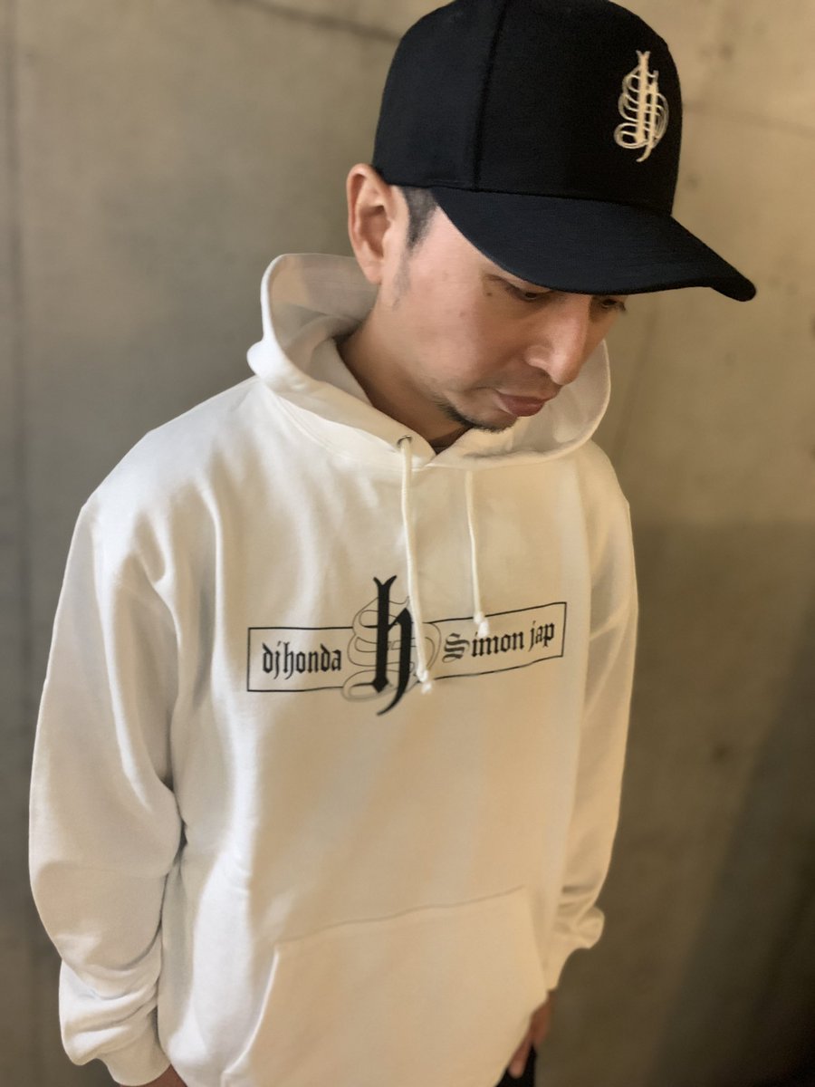 Warugaki☆Gear 再入荷✨
【dj honda × SIMON JAP GOLDEN AGE　Snap back cap】前回反響も多かったCAPが再入荷‼️SIMON JAPもMVで着用しております❗️徐々に数も少なくなってきております⚡️お早めの注文をオススメします👍
購入はコチラから👇
warugakigear.thebase.in/items/66691507