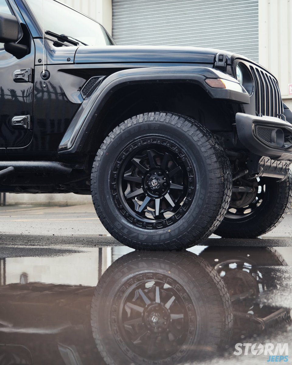 Storm Jeeps tweet media