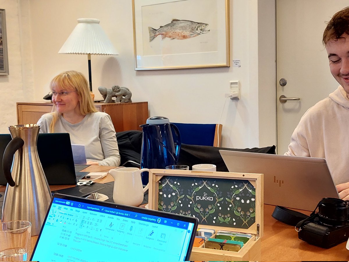 Arjan Wardekker (@arjan_wardekker) on Twitter photo Natalia Doloisio & Oksana Singh discuss their initial results in analysing resilience in our case study sites in Greenland and Russia. <a href="/Belmont_Forum/">Belmont Forum</a> <a href="/SeMPER_Arctic/">SeMPER-Arctic</a> project. Natalia Doloisio & Oksana Singh discuss their initial results in analysing resilience in our case study sites in Greenland and Russia. <a href="/Belmont_Forum/">Belmont Forum</a> <a href="/SeMPER_Arctic/">SeMPER-Arctic</a> project.