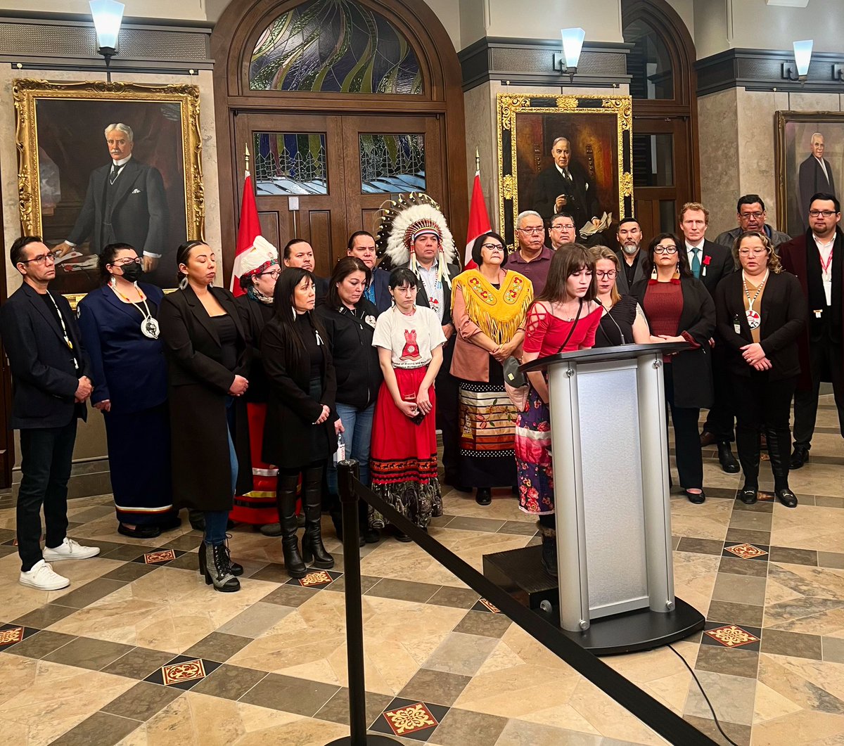 I’m amazed by both Morgan Harris’s daughters coming out and calling on all levels of government to support them in finding their mother’s remains.

This serial killer took their mother but as I witnessed will never take their strength. Very powerful. 

#mmiwg2s