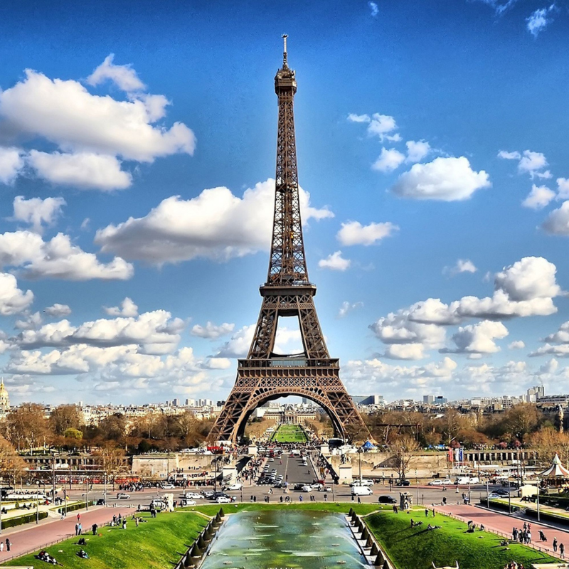 Places2Pin's tweet photo. Art, culture, and romance: c'est #Paris! Iconic landmarks like the Eiffel Tower and the #Louvre, as well as world-class #museums, delicious cuisine, and vibrant nightlife. Experience Paris with its beauty and charm! ❤️🇫🇷
Check out the 23 things to do in the capital of #France 👇