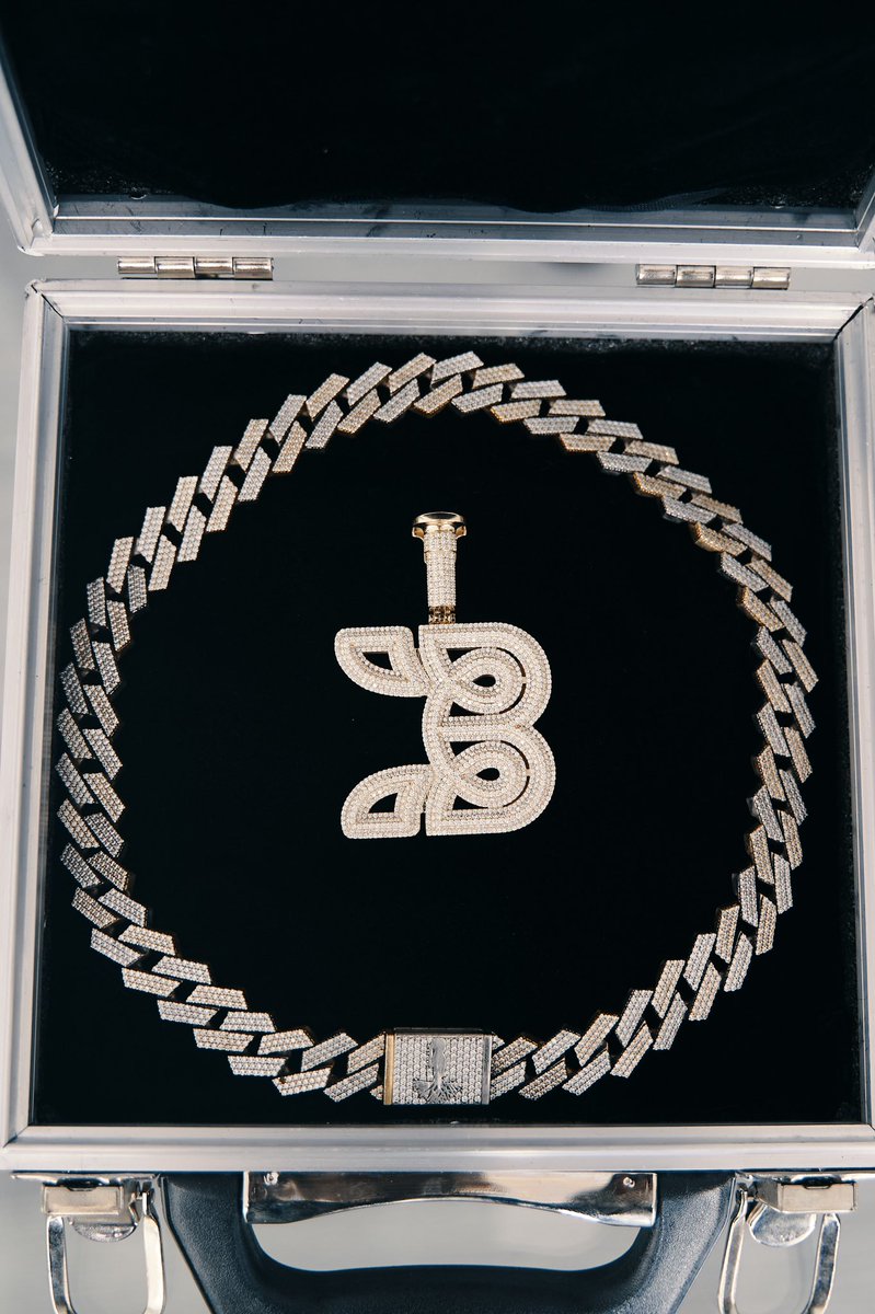 casspernyovest's tweet photo. New piece alert. Don Billiato! https://t.co/mSMrXniUtX