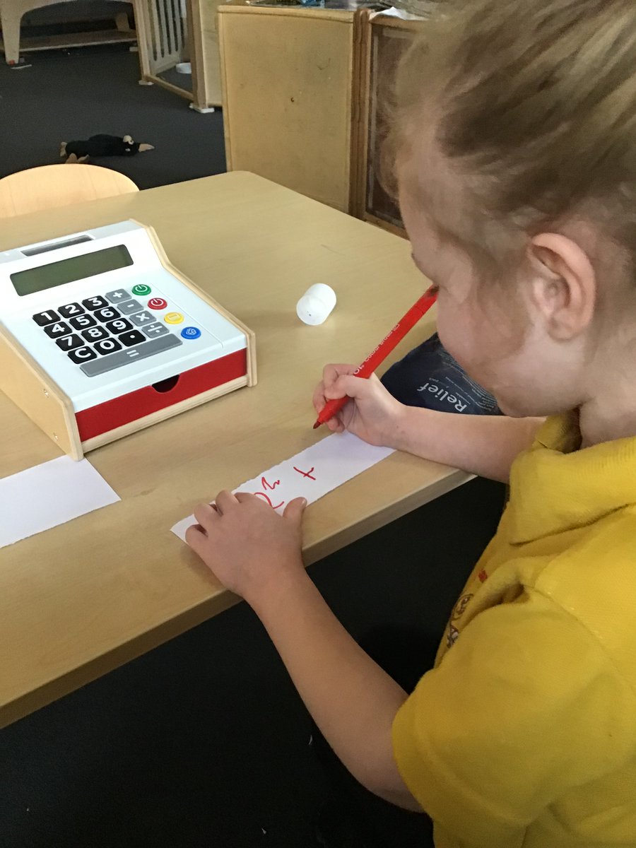 Honeywellnurs's tweet image. Sequencing our numbers😀🌈 #numberpatterns