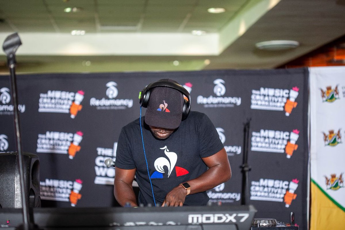 music_creatives's tweet photo. The Deejaying Category is up! 
COMPETITION TIME🎉‼️

#TMCW2022 #WeAreMusic https://t.co/XQgigegFXv