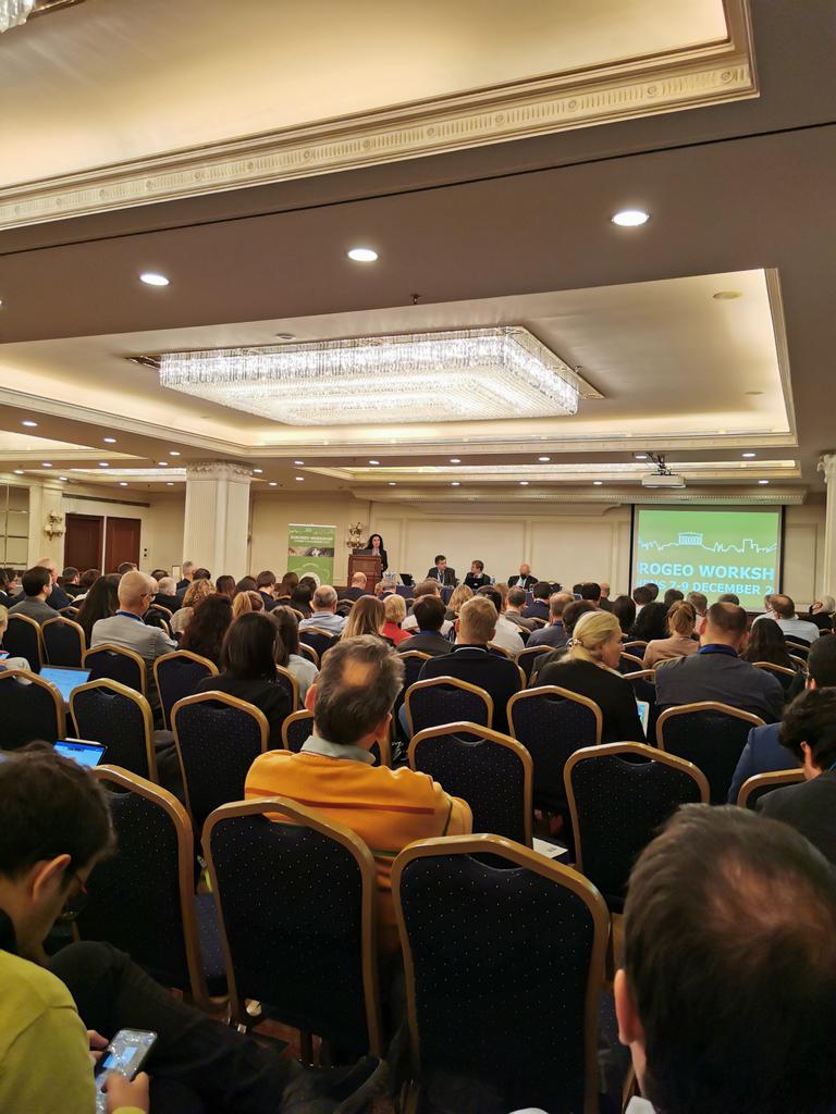 Happy to be at this year's #EGW2022, looking forward to a fruitful discussion around the application of Earth Observation data, esp. in Citizen Observatories.